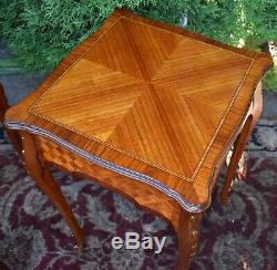 1910s Pair of Antique French Louis XV Walnut and Satinwood inlaid side Tables