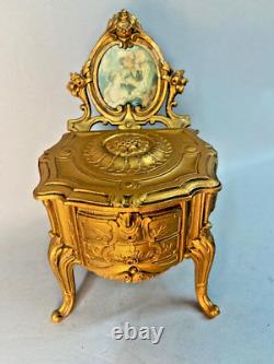 19th Century French Louis XVI Gilded Zamac Jewelry Vanity Box