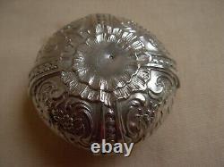 ANTIQUE FRENCH SOLID SILVER PILL, LOUIS 15 STYLE, LATE 19th CENTURY