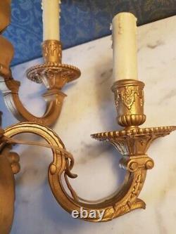 Antique French Louis XVI Style Three-Arm Gilded Bronze Wall Sconce, 19th Century