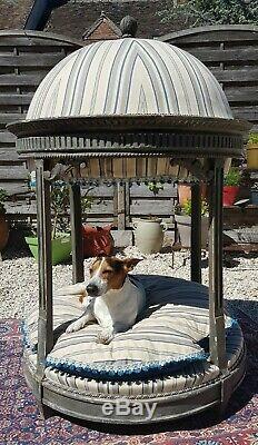Antique French, Luxury & vintage doghouse/Dog bed, Louis XVI, Marie Antoinette, 19th
