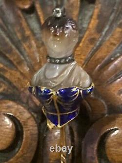 Antique French Stick Pin carved agate of Queen of Louis XIV 18K rose cut diamond