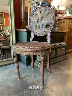 Early 19th Century Louis XVI Style Canned Carved French Medallion Side Chair