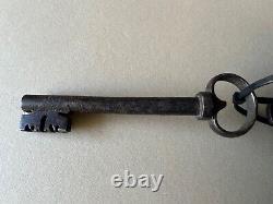 French Louis XIV Hand-Wrought Iron Lock with Forged Key, trunk or sliding door