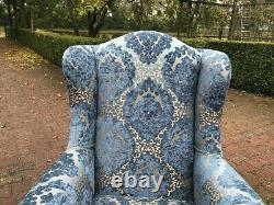 Pair of Gilded French Louis XVI Bergère Chairs in Blue Damask, Early 1900's