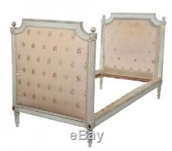 Pair of Hand-Carved French Louis XVI Beds by J. B. Boulard Original Paint, 1700s