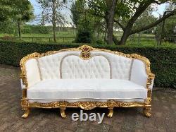 Regal 1950s French Louis XVI Style 5-Piece Sofa Set with Chairs in gold / white