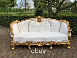 Regal 1950s French Louis XVI Style 5-Piece Sofa Set with Chairs in gold / white