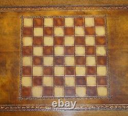 Restored Louis XVI 18th Century Rosewood Walnut Leather Tric Trac Games Table