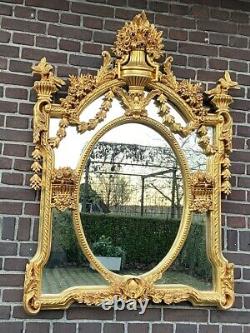 Wall mirror in French Louis xvi style. Worldwide shipping